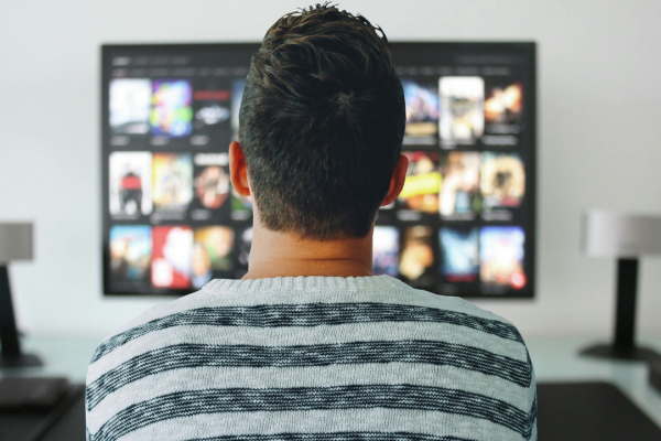 qual altura ideal para painel de tv